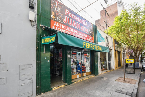 Imagen 2 de 3 de Local Con Vidriera Al Frente - Centro De Rosario
