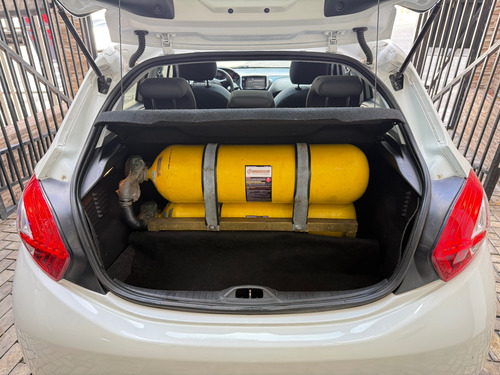 Peugeot 208 1.6 16v Griffe Flex 5p