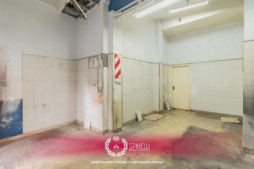 Imagen 8 de 30 de Local Comercial · 45m2 · Bajas Expensas! Excelente Ubicación! A Reciclar! Oportunidad!