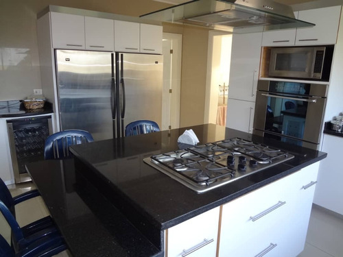 Imagen 6 de 15 de Casa En Venta En Los Guayabitos - Caracas 1730 Metros De Terreno. Negocible