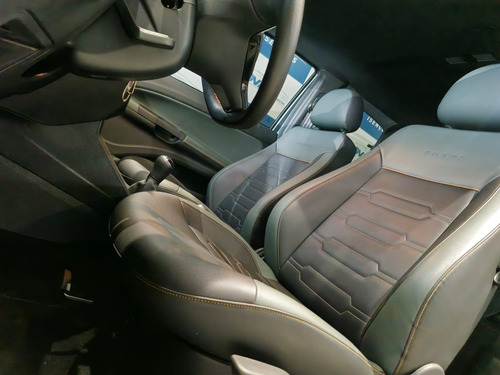 Volkswagen Saveiro 1.6 Extreme Cab. Dupla 16V Total Flex 2P