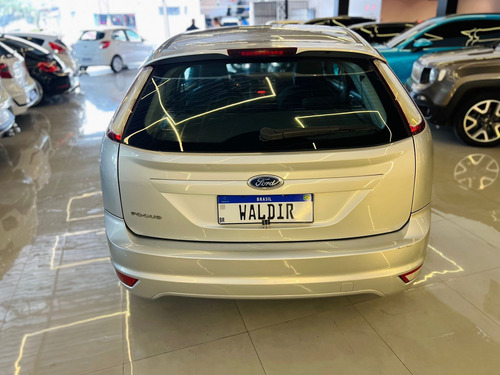 Ford Focus 1.6 S/SE/SE Plus Flex 8V/16V 5p