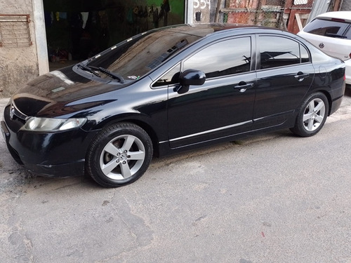 Honda Civic 1.8 Lxs Flex 4p