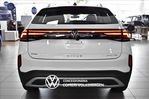 Volkswagen Nivus 1.0 200 TSI TOTAL FLEX HIGHLINE AUTOMÁTICO