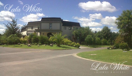 Imagen 3 de 20 de Venta - Casa En El Rocío