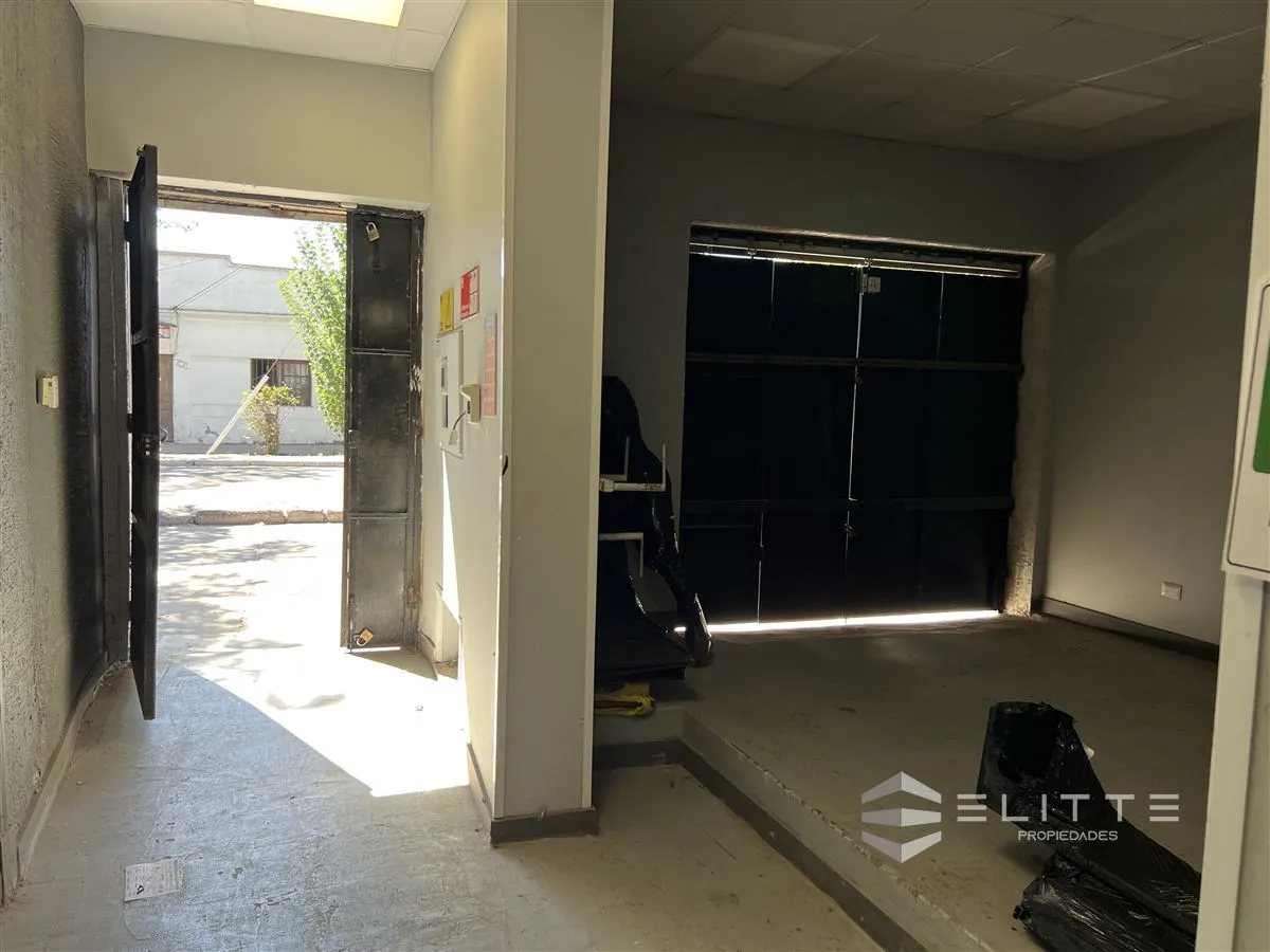 Imagen 1 de 16 de Casa En Quinta Normal: Oportunidad, Excelente Ubicación