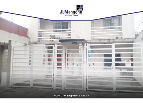 Imagen 1 de 8 de Departamento 2 Ambientes Con Cochera