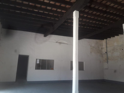 Imagen 3 de 6 de Local En Venta En Lujan Centro
