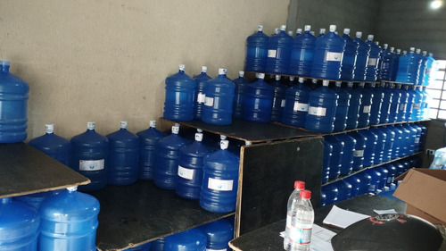 Vende-se Distribuidora De Agua E Gas Na Vila Nhocuné