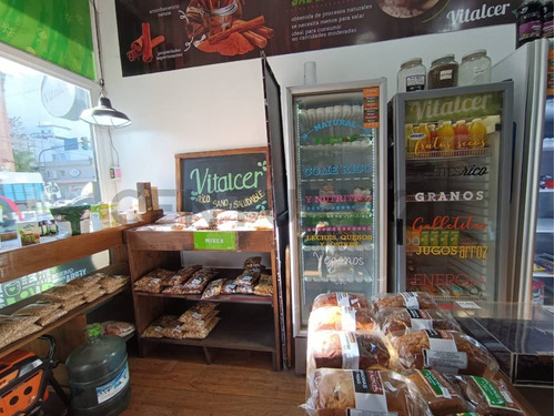 Venta De Fondo De Comercio De Dietetica En Av Rivadavia Al 6800 Flores