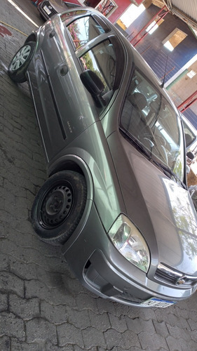 Imagem 2 de 12 de Chevrolet - Corsa Hatch Maxx 2010