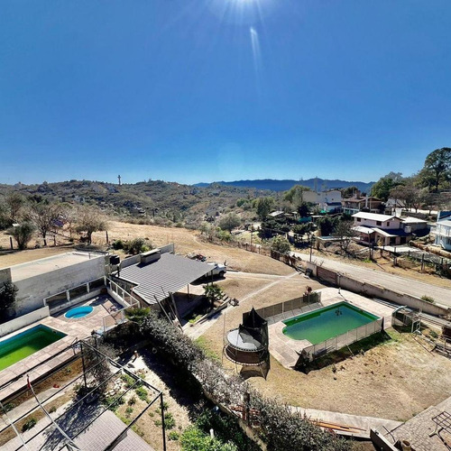 Casa En Venta 2 Dormitorios, Pileta, Mas Departamento. B° Villa Del Lago