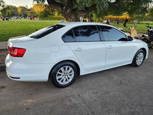 Volkswagen Vento 2.0 Advance 115cv Summer Package