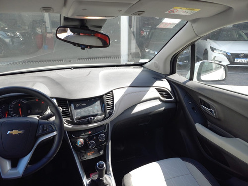 Imagen 5 de 15 de Chevrolet Tracker Premier