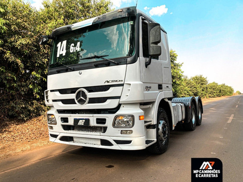 Imagem 2 de 15 de Cavalo Mecânico Mercedes-benz Actros 2646 6x4 2014 Branco