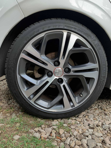 Imagen 10 de 11 de 208 Gt / Vento Gti A1 Abarth Golf Bora Ds3 Scirocco 4x4 Bmw