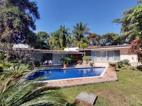 Casa En Un Solo Nivel En Col. Reforma, Cuernavaca