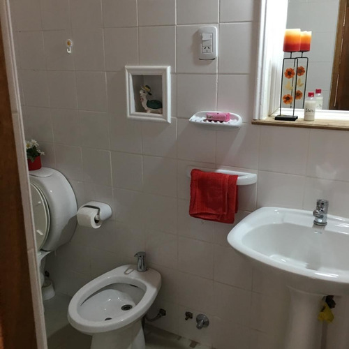 Imagen 8 de 30 de Casa En Los Reyunos (4 Personas). Ubicación Privilegiada. Vista Al Lago.