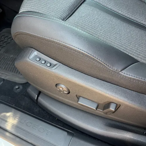 Peugeot 3008 1.6T Allure Pack At