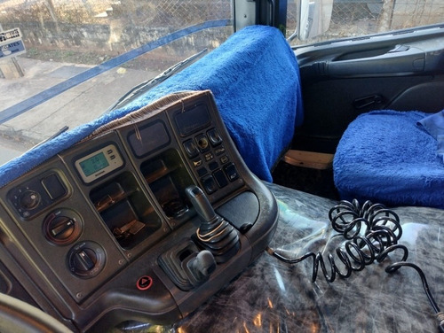 Imagem 14 de 14 de Caminhão Scania P 340 4x2 - Ano 2007