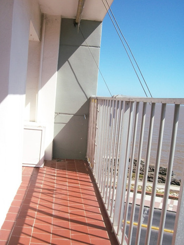 Sobre Rbla, Arrendado En $30000, 2, 2 Baños, Gge.