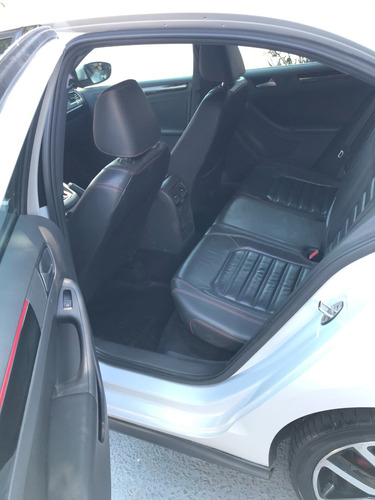 Imagen 11 de 16 de Volkswagen Vento Gli Dsg + Nav