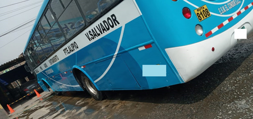 Bus Urbano Iveco Operativo Trabajando Con Ruta