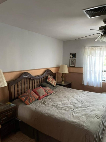Imagen 22 de 22 de En Venta Casa Muy Amplia Con Departamento Anexo