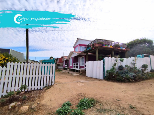 Cabañas Con Vista Al Mar, A 2 Cuadras De Playa Pozo Azul.