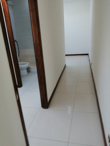 Casa Nueva Remodelada Sin Uso 5 Dormitorios 5 Baños 1 Piso