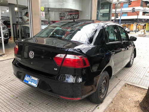 Imagen 5 de 11 de Volkswagen Voyage 2014 1.6 Comfortline 101cv