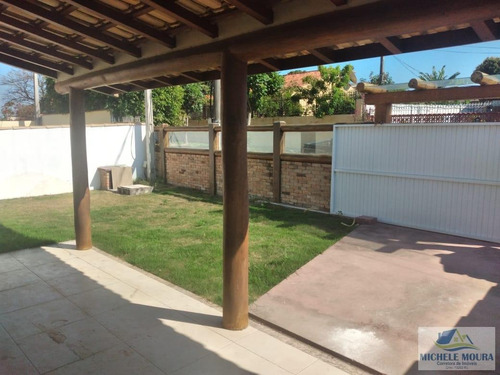 Imagem 14 de 15 de Casa 3 Dormitórios Para Venda Em Araruama, Vila Capri, 3 Dormitórios, 1 Suíte, 1 Banheiro, 3 Vagas - 271_2-533907