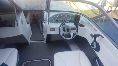 Imagen 3 de 11 de Lancha Bayliner 175