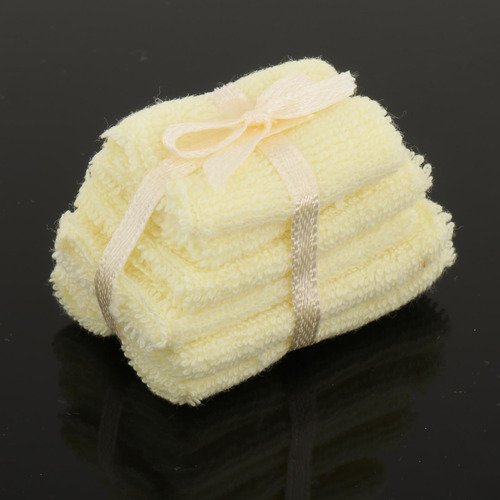 Toalla De Baño En Miniatura Para Casa De Muñecas Amarillo