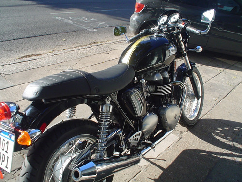 Imagen 2 de 10 de Triumph Thruxton 900