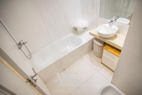 Departamento De 4 Ambientes Con Cochera En Villa Crespo