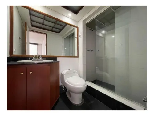 Rhbr-14213 (apto)piso 6 (poblado)