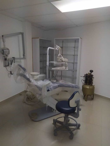 Imagen 5 de 9 de Venta De Consultorio Médico En Las Quintas Naguanagua - Inmobiliaria Maggi 1435