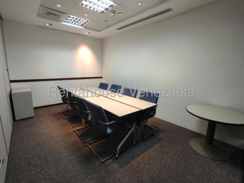 Agp Oficina Moderna En Venta En La Castellana, Con Kitchenette, Vista Al Ávila 25-23741 Ys