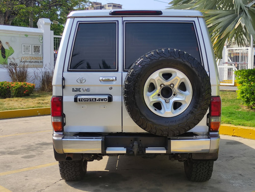 Toyota Macho