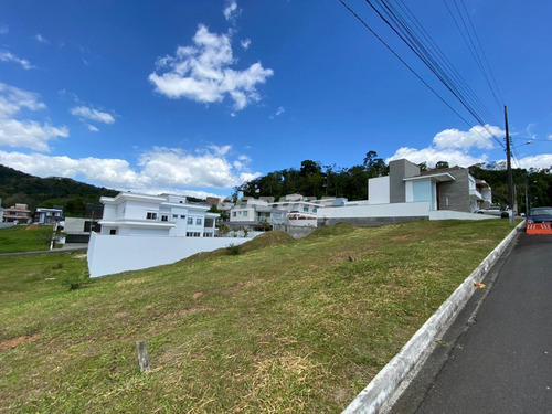 Imagem 12 de 17 de Muita Segurança E Privacidade Para Você E Sua Família! | Cadore Imóveis - 3051719v