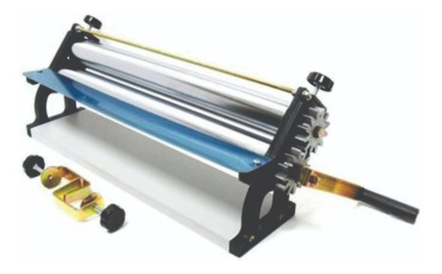 Imagen 1 de 1 de Laminador De Masa 40 Cms Engranaje Pvc Brasil Malta