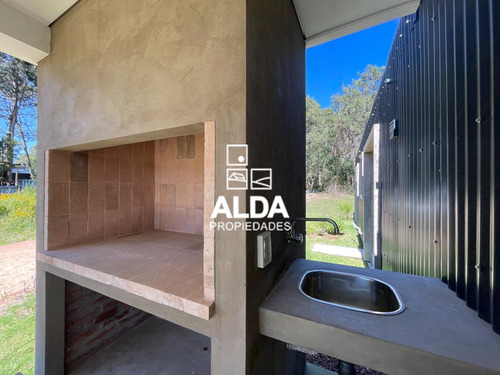 Casa Punta Colorada Piriápolis 2 Dorms Venta Ca501392
