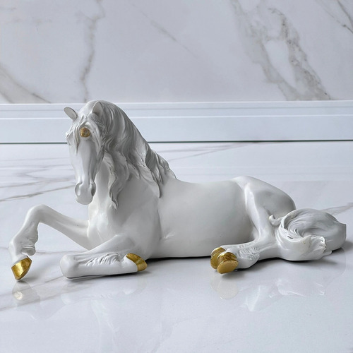 Escultura Unicornio Resina Al 15cm X L 32cm X An 16cm