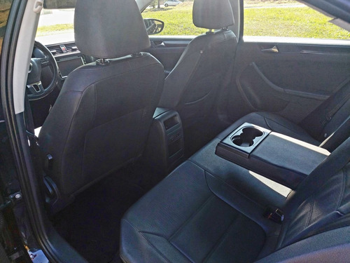 Imagem 10 de 12 de Volkswagen Jetta 2.0 4p Flex Confortline Automático