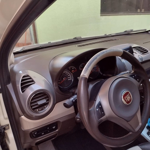 Imagem 4 de 5 de Lavagem Automotiva