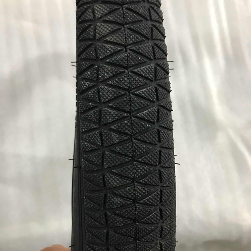 Cubierta Rodado 20 X 2.30 Rct Free Style Bmx Cross C-424