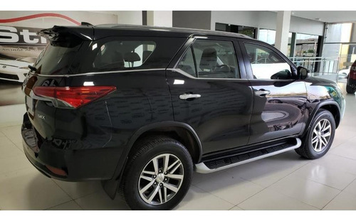 Toyota Hilux Sw4 Srx Diamo. 4x4 2.8 Tb Die Aut. 7 Lug.