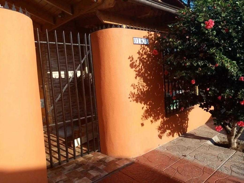 Estupenda Casa Remodelada, Excelente Ubicación.