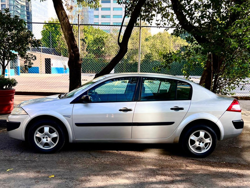 Renault Megane Ii Mod. 2008 Excelente Estado Calcomanía Cero